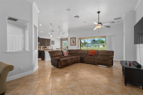 Villa ou maison à vendre à Mount Dora, Floride: 4 chambres, 225.94 m2 № 2202919 - photo 6