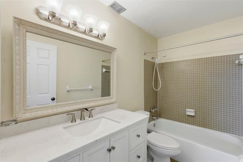 Condominio en alquiler en Saint Petersburg, Florida, 2 dormitorios, 99.87 m2 № 2094205 - foto 18