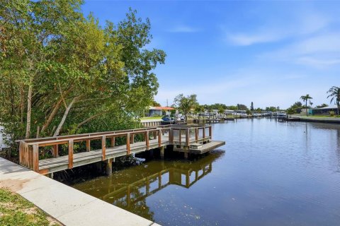 Condominio en alquiler en Saint Petersburg, Florida, 2 dormitorios, 99.87 m2 № 2094205 - foto 21