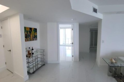 Купить кондоминиум в Санни-Айлс-Бич, Флорида 3 комнаты, 163.51м2, № 2083283 - фото 11