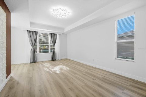 Купить виллу или дом в Уинтер-Гарден, Флорида 12 комнат, 297.01м2, № 2312492 - фото 16
