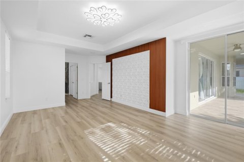 Купить виллу или дом в Уинтер-Гарден, Флорида 12 комнат, 297.01м2, № 2312492 - фото 17