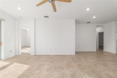 House in Ocala, Florida 2 bedrooms, 124.67 sq.m. № 2226480 - photo 16