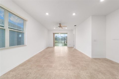 House in Ocala, Florida 2 bedrooms, 124.67 sq.m. № 2226480 - photo 12
