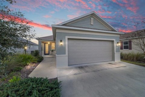 House in Ocala, Florida 2 bedrooms, 124.67 sq.m. № 2226480 - photo 2