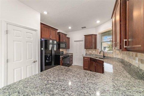 House in Ocala, Florida 2 bedrooms, 124.67 sq.m. № 2226480 - photo 24
