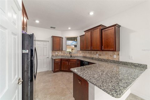 House in Ocala, Florida 2 bedrooms, 124.67 sq.m. № 2226480 - photo 25