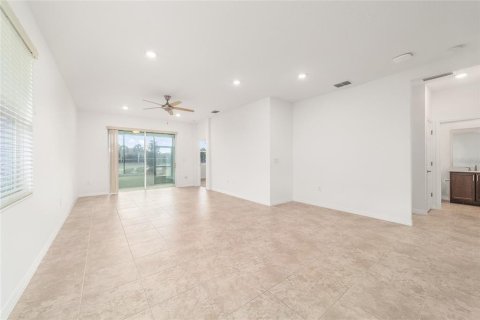 House in Ocala, Florida 2 bedrooms, 124.67 sq.m. № 2226480 - photo 11