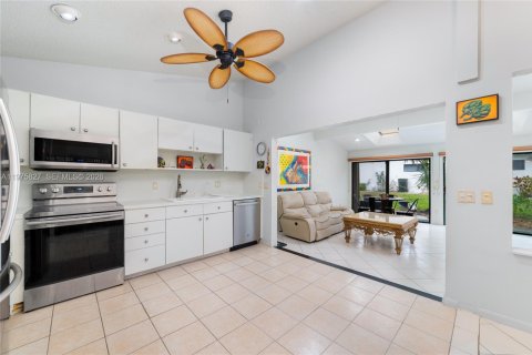 Casa en venta en Delray Beach, Florida, 2 dormitorios, 151.52 m2 № 2042444 - foto 13