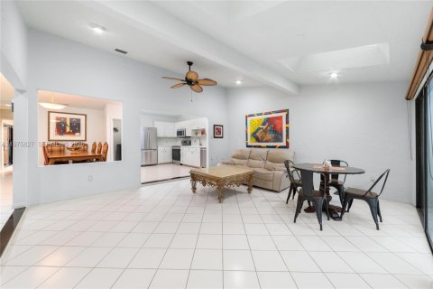 Casa en venta en Delray Beach, Florida, 2 dormitorios, 151.52 m2 № 2042444 - foto 9