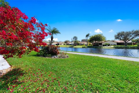 Casa en venta en Delray Beach, Florida, 2 dormitorios, 151.52 m2 № 2042444 - foto 2