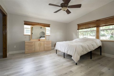 Купить виллу или дом в Холли Хилл, Флорида 6 комнат, 167.78м2, № 2283843 - фото 11