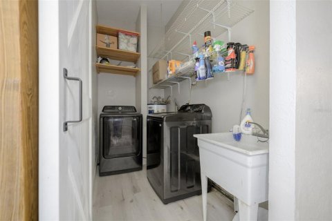 Купить виллу или дом в Холли Хилл, Флорида 6 комнат, 167.78м2, № 2283843 - фото 14