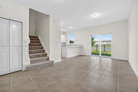 Adosado en alquiler en Homestead, Florida, 3 dormitorios № 1954442 - foto 30