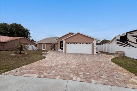 Casa en Titusville, Florida 3 dormitorios, 129.69 m2 № 2123443
