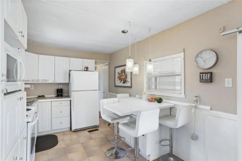 Apartamento en alquiler en Davie, Florida, 3 dormitorios, 74.32 m2 № 1953424 - foto 10