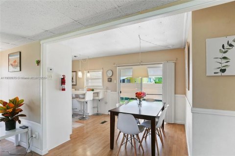 Apartamento en alquiler en Davie, Florida, 3 dormitorios, 74.32 m2 № 1953424 - foto 9