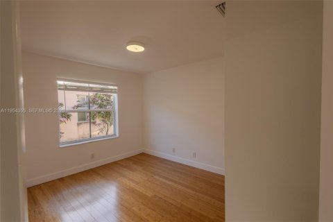 Villa ou maison à vendre à Weston, Floride: 3 chambres, 141.4 m2 № 2009118 - photo 21