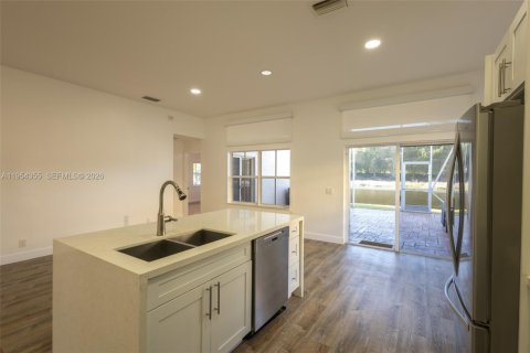 Villa ou maison à vendre à Weston, Floride: 3 chambres, 141.4 m2 № 2009118 - photo 12