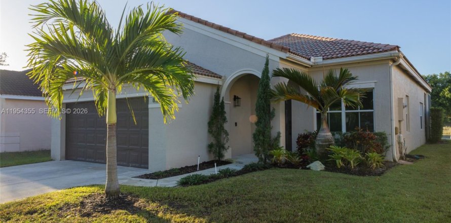 Villa ou maison à Weston, Floride 3 chambres, 141.4 m2 № 2009118