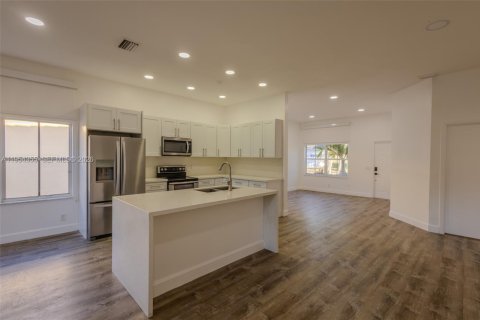 Villa ou maison à vendre à Weston, Floride: 3 chambres, 141.4 m2 № 2009118 - photo 11