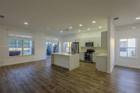 Villa ou maison à vendre à Weston, Floride: 3 chambres, 141.4 m2 № 2009118 - photo 6