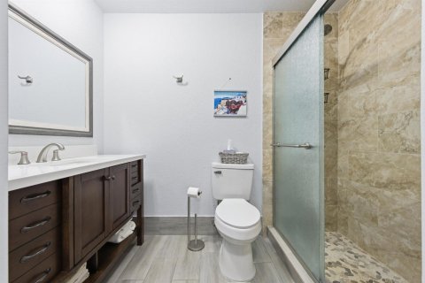 Condo in Lake Worth, Florida, 2 bedrooms  № 2147053 - photo 14