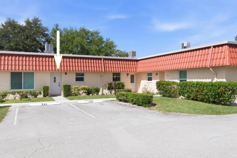 Condo in Lake Worth, Florida, 2 bedrooms  № 2147053 - photo 19