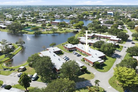 Condo in Lake Worth, Florida, 2 bedrooms  № 2147053 - photo 24