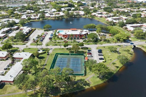 Condo in Lake Worth, Florida, 2 bedrooms  № 2147053 - photo 26