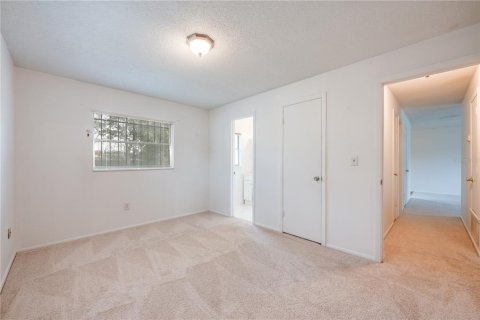 House in Altamonte Springs, Florida 4 bedrooms, 141.21 sq.m. № 1545520 - photo 21