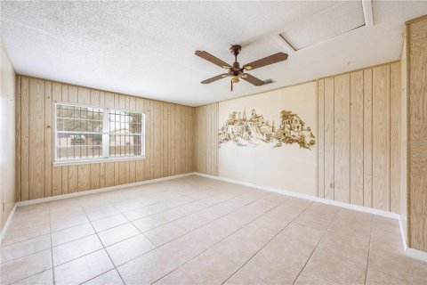 House in Altamonte Springs, Florida 4 bedrooms, 141.21 sq.m. № 1545520 - photo 19