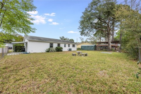 House in Altamonte Springs, Florida 4 bedrooms, 141.21 sq.m. № 1545520 - photo 12