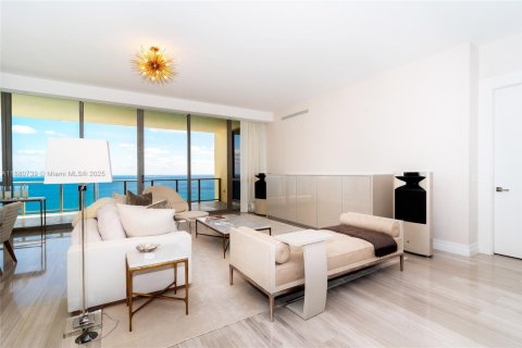 Condominio en venta en Sunny Isles Beach, Florida, 4 dormitorios, 428.19 m2 № 1982483 - foto 7
