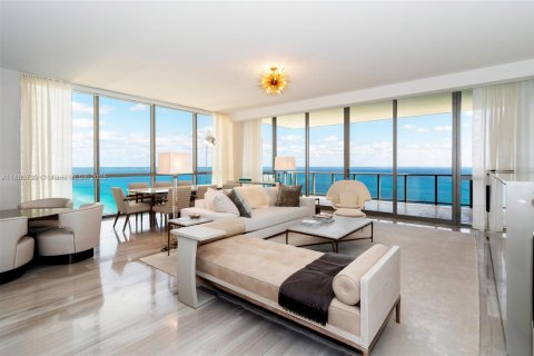Condominio en venta en Sunny Isles Beach, Florida, 4 dormitorios, 428.19 m2 № 1982483 - foto 6