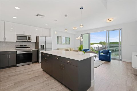 Condominio en alquiler en Sarasota, Florida, 1 dormitorio, 83.24 m2 № 1799910 - foto 8