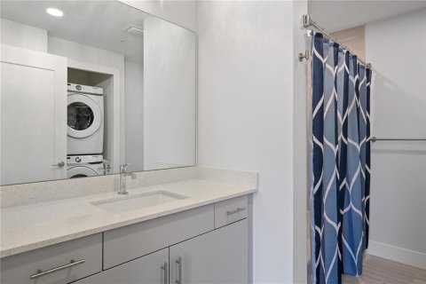 Condominio en alquiler en Sarasota, Florida, 1 dormitorio, 83.24 m2 № 1799910 - foto 13