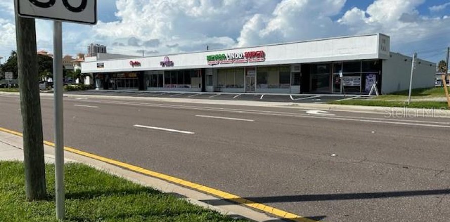 Immobilier commercial à Clearwater, Floride 250.37 m2 № 1389223