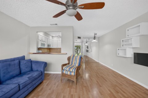 Condominio en venta en Sunrise, Florida, 1 dormitorio, 54.81 m2 № 2179809 - foto 4