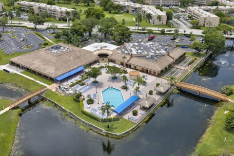 Condominio en Sunrise, Florida, 1 dormitorio № 2179809
