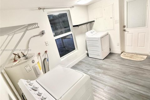 Casa en alquiler en Davie, Florida, 3 dormitorios, 155.33 m2 № 2026478 - foto 27