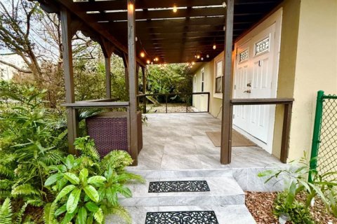 Casa en alquiler en Davie, Florida, 3 dormitorios, 155.33 m2 № 2026478 - foto 2