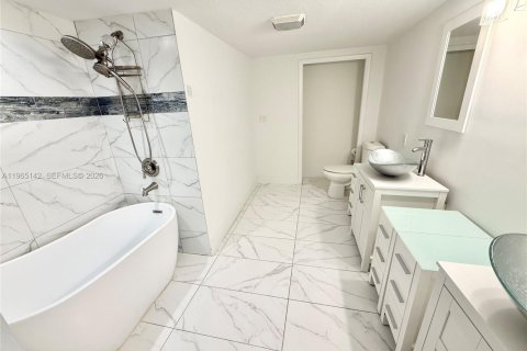 Casa en alquiler en Davie, Florida, 3 dormitorios, 155.33 m2 № 2026478 - foto 9