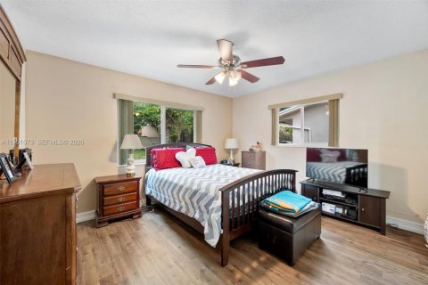 House in Tamarac, Florida 2 bedrooms, 104.79 sq.m. № 2009173 - photo 6