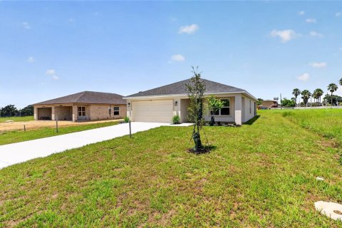 Villa ou maison à vendre à Lakeland, Floride: 3 chambres, 142.79 m2 № 2412760 - photo 4