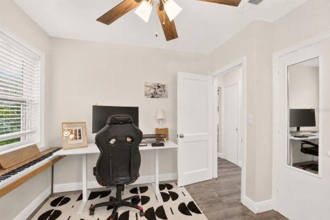 Immobilier commercial à vendre à Gainesville, Floride: 4 chambres, 142.14 m2 № 2360598 - photo 13