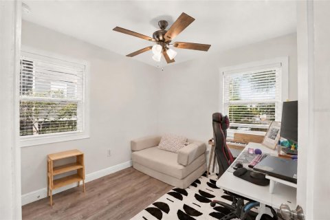Immobilier commercial à vendre à Gainesville, Floride: 4 chambres, 142.14 m2 № 2360598 - photo 12
