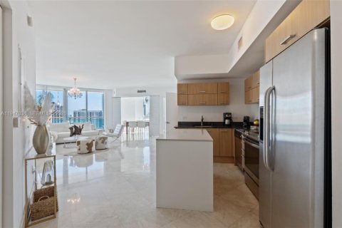 Снять в аренду кондоминиум в Майами, Флорида 3 спальни, 128.67м2, № 2005365 - фото 5