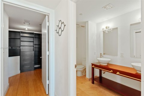 Снять в аренду кондоминиум в Майами, Флорида 3 спальни, 128.67м2, № 2005365 - фото 14