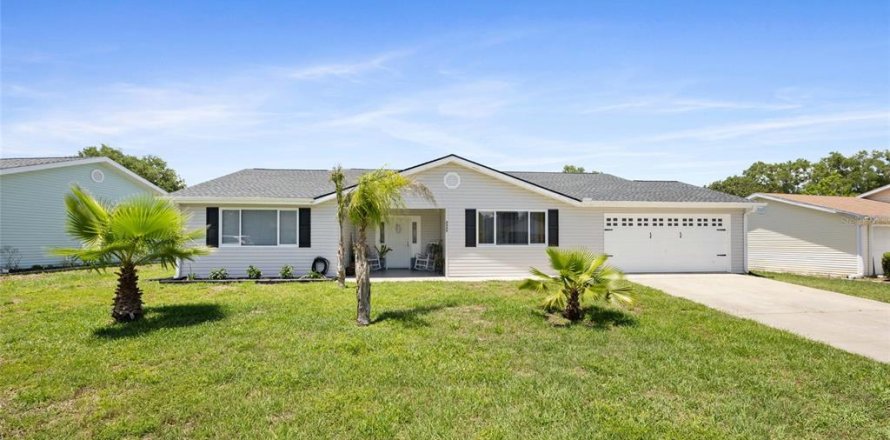 Villa ou maison à Ocala, Floride 3 chambres, 151.99 m2 № 1691033